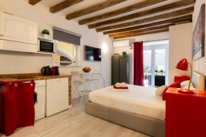 Casa Vittoria - ISOLA District